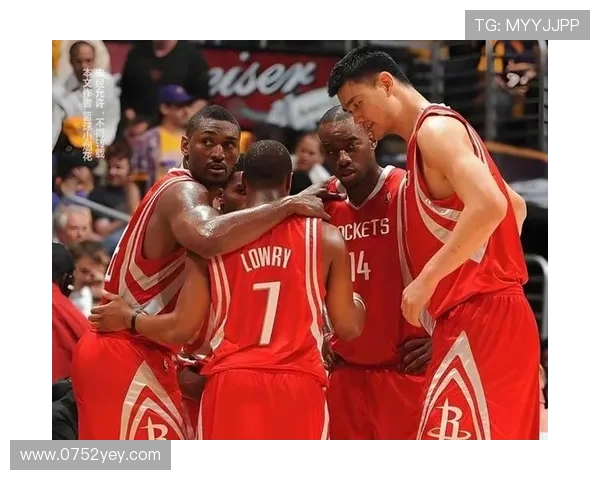 阿泰斯特与姚明激战回顾两位巨星在NBA赛场上的巅峰对决 阿泰斯特与姚明激战回顾两位巨星在NBA赛场上的巅峰对决